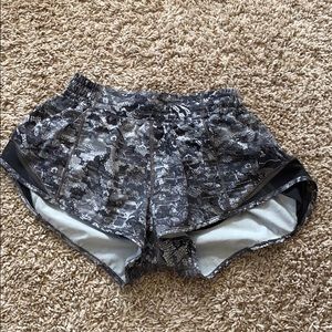 Lululemon Hotty Hot shorts size 2